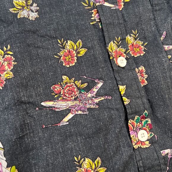 Star Wars Shirt Mens‎ Small Black Hawaiian Floral Stormtrooper Falcon X-Wing AOP - Picture 6 of 10